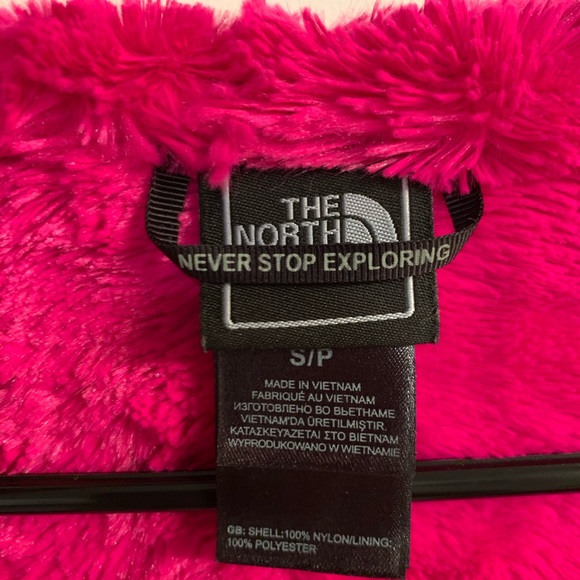 Furry fleece North Face jacket - Picture 3 of 8